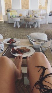 Lyssa Roberts feet photo 2