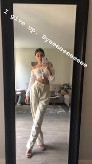 Lyssa Roberts feet photo 8