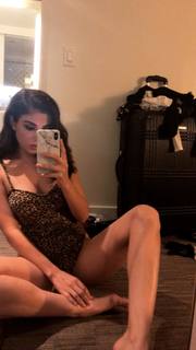 Lyssa Roberts feet photo 12
