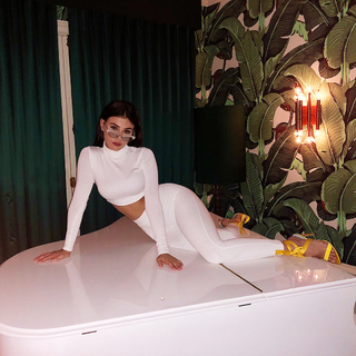 Lyssa Roberts feet photo 16