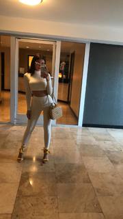 Lyssa Roberts feet photo 15