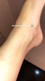 Lyssa Roberts feet photo 4