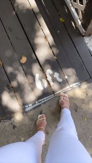 Lyssa Roberts feet photo 14