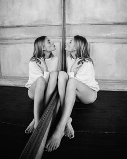 Lyubov Tolkalina feet photo 17