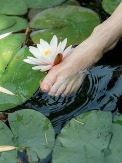 Lyubov Tolkalina feet photo 1