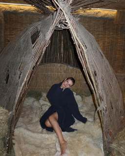 Lyusya Chebotina feet photo thumbnail