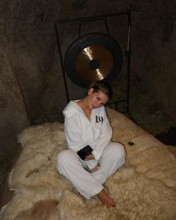 Lyusya Chebotina feet photo thumbnail