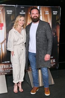 Léa Drucker feet photo 9