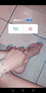 Léa Elui feet photo thumbnail