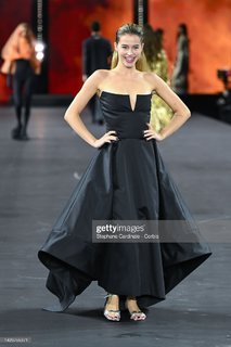 Léa Elui feet photo thumbnail