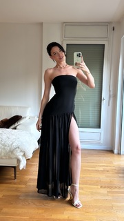 Léa Elui feet photo thumbnail