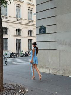 Léa Elui feet photo 19