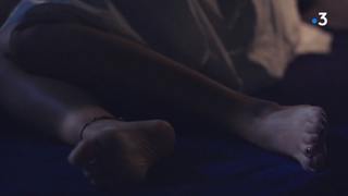 Léa François feet photo 15