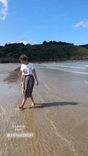 Léa François feet photo 2