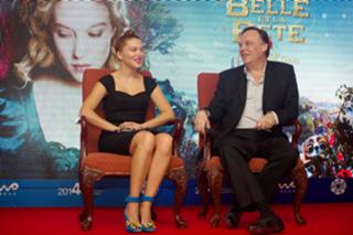 Léa Seydoux feet photo thumbnail