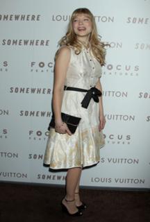 Léa Seydoux feet photo thumbnail