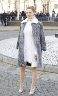 Léa Seydoux feet photo thumbnail