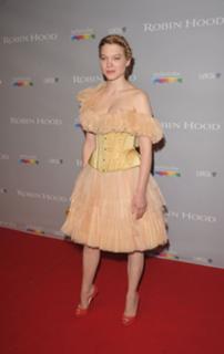 Léa Seydoux feet photo thumbnail