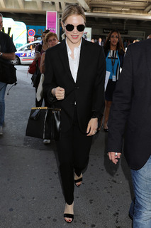 Léa Seydoux feet photo thumbnail