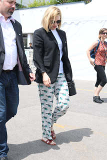 Léa Seydoux feet photo thumbnail