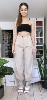 Léna Mahfouf feet photo thumbnail