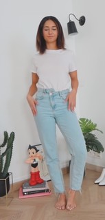 Léna Mahfouf feet photo thumbnail