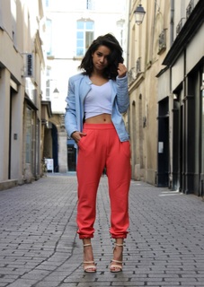 Léna Mahfouf feet photo thumbnail