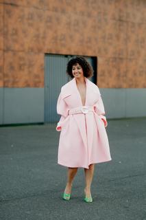 Léna Mahfouf feet photo thumbnail