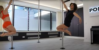 Léna Mahfouf feet photo thumbnail