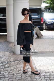 Léna Mahfouf feet photo thumbnail