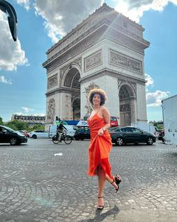 Léna Mahfouf feet photo thumbnail