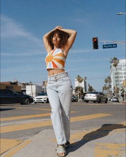 Léna Mahfouf feet photo thumbnail