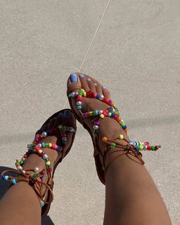 Léna Mahfouf feet photo thumbnail