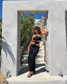 Léna Mahfouf feet photo thumbnail