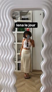 Léna Mahfouf feet photo thumbnail