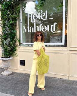Léna Mahfouf feet photo thumbnail