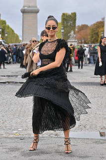 Léna Mahfouf feet photo thumbnail