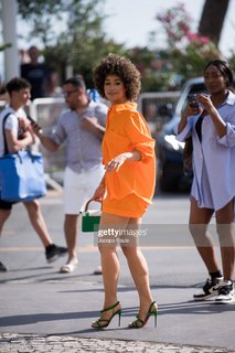 Léna Mahfouf feet photo thumbnail