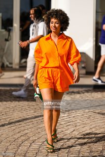 Léna Mahfouf feet photo thumbnail