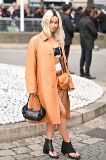 Léna Mahfouf feet photo thumbnail
