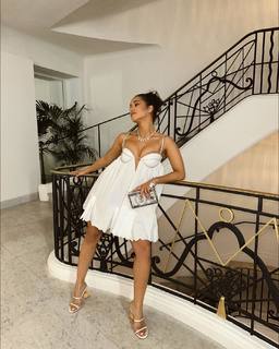 Léna Mahfouf feet photo thumbnail