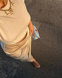 Léna Mahfouf feet photo thumbnail