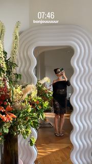 Léna Mahfouf feet photo thumbnail