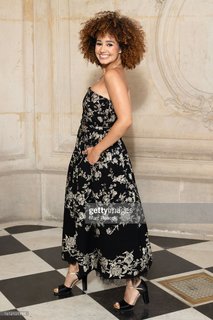 Léna Mahfouf feet photo thumbnail