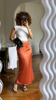 Léna Mahfouf feet photo thumbnail