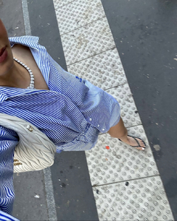 Léna Mahfouf feet photo thumbnail