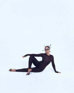 Léna Mahfouf feet photo thumbnail