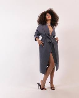 Léna Mahfouf feet photo thumbnail