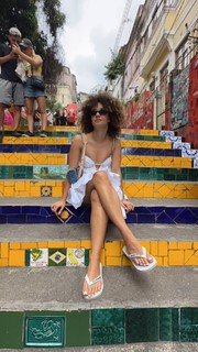 Léna Mahfouf feet photo thumbnail