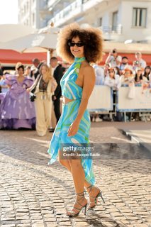 Léna Mahfouf feet photo thumbnail